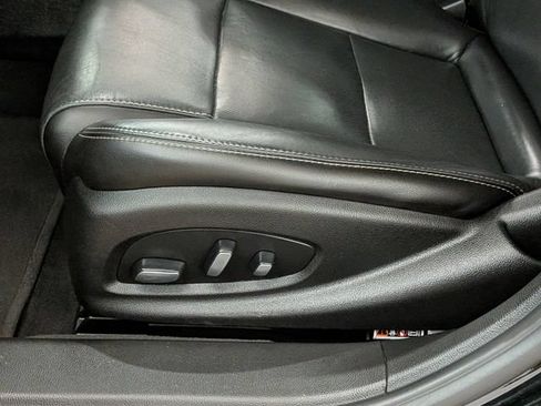 Used 2019 Cadillac XTS Luxury FWD image 12
