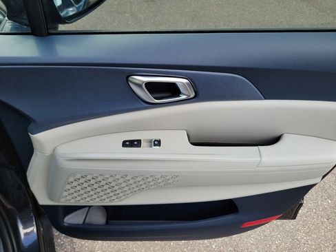 New 2026 Kia Carnival EX FWD image 10