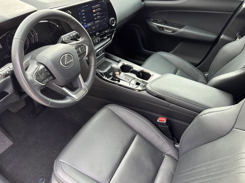Used 2023 Lexus NX 350 AWD image 4
