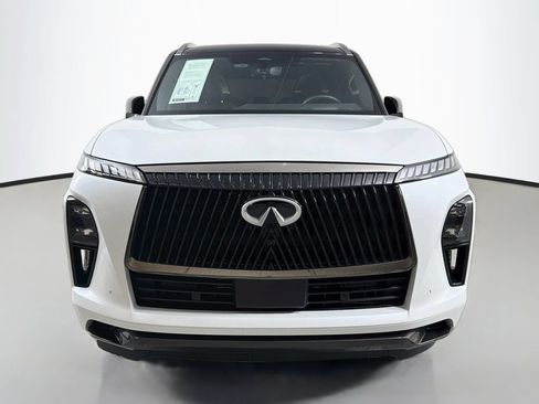 Used 2025 INFINITI QX80 Autograph AWD/4WD image 2
