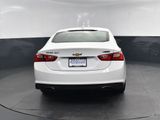 Used 2017 Chevrolet Malibu Premier image 4