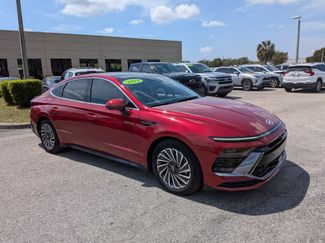 Used 2025 Hyundai Sonata Limited video 1