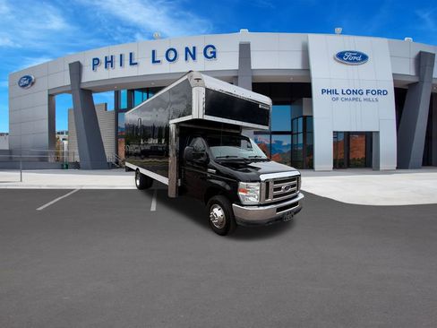 Used 2016 Ford E-450 and Econoline 450 Super Duty RWD image 7