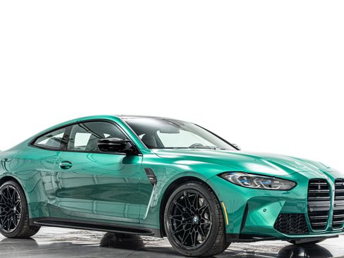 Used 2021 BMW M4 Coupe w/ Executive Package image 32