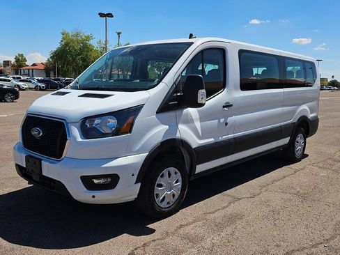 Used 2025 Ford Transit 350 XLT RWD image 4