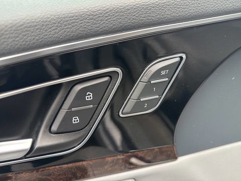 Used 2019 Audi Q7 3.0T Prestige w/ Prestige Package image 33
