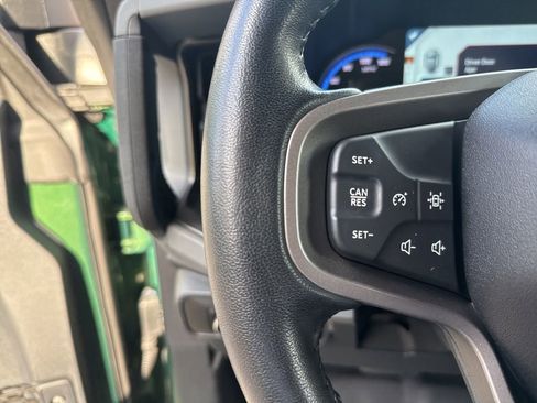 Used 2023 Ford Bronco Black Diamond image 17