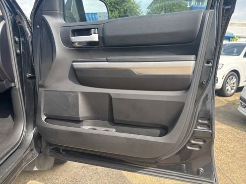 Used 2014 Toyota Tundra SR5 image 17