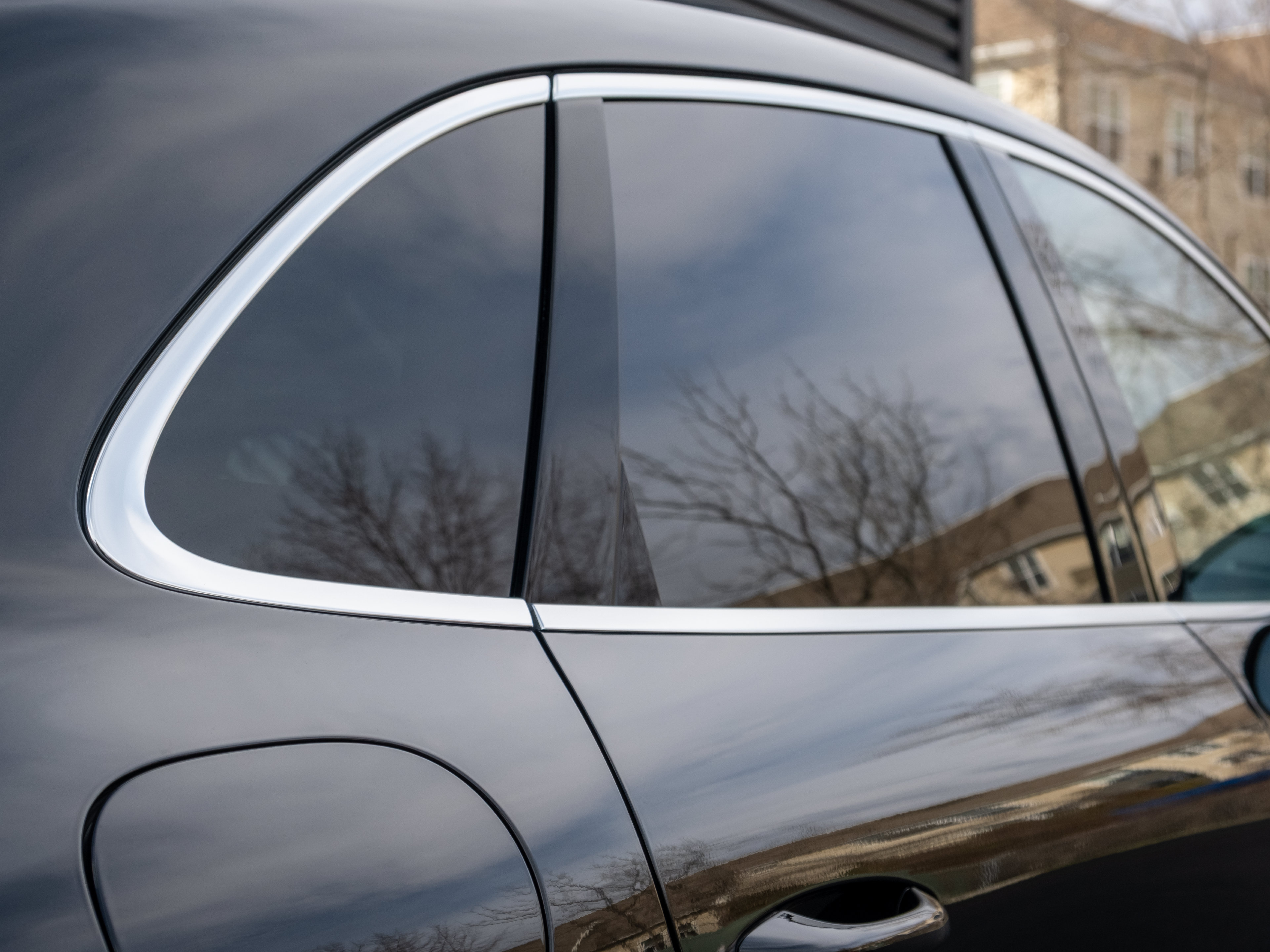 Certified 2026 Porsche Macan AWD/4WD image 18