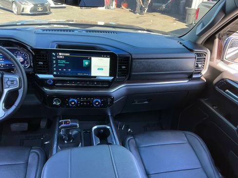 Used 2024 Chevrolet Silverado 1500 RST image 15