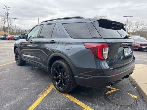 Used 2023 Ford Explorer ST-Line w/ Class IV Trailer Tow Package image 4