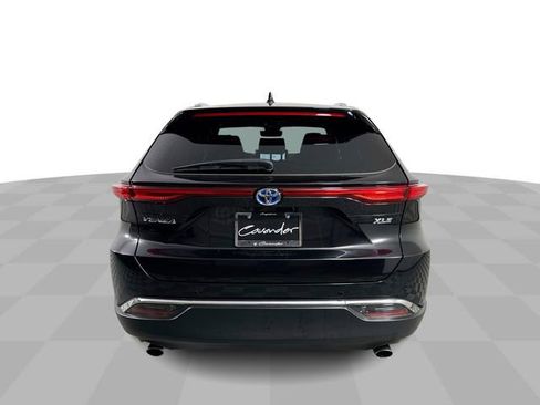 Used 2023 Toyota Venza XLE AWD/4WD image 7