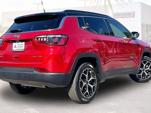 Used 2025 Jeep Compass Limited AWD/4WD image 33