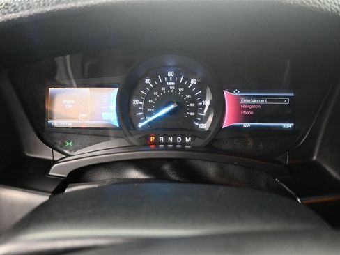 Used 2016 Ford Expedition XLT w/ Equipment Group 202A RWD image 13