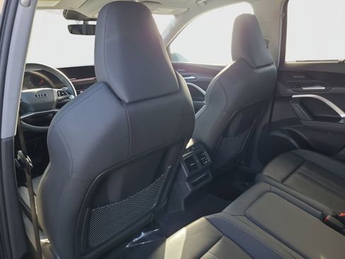 Used 2025 Audi Q5 Premium w/ Premium Plus AWD/4WD image 14