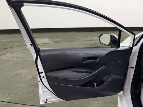 Used 2023 Toyota Corolla LE FWD image 10
