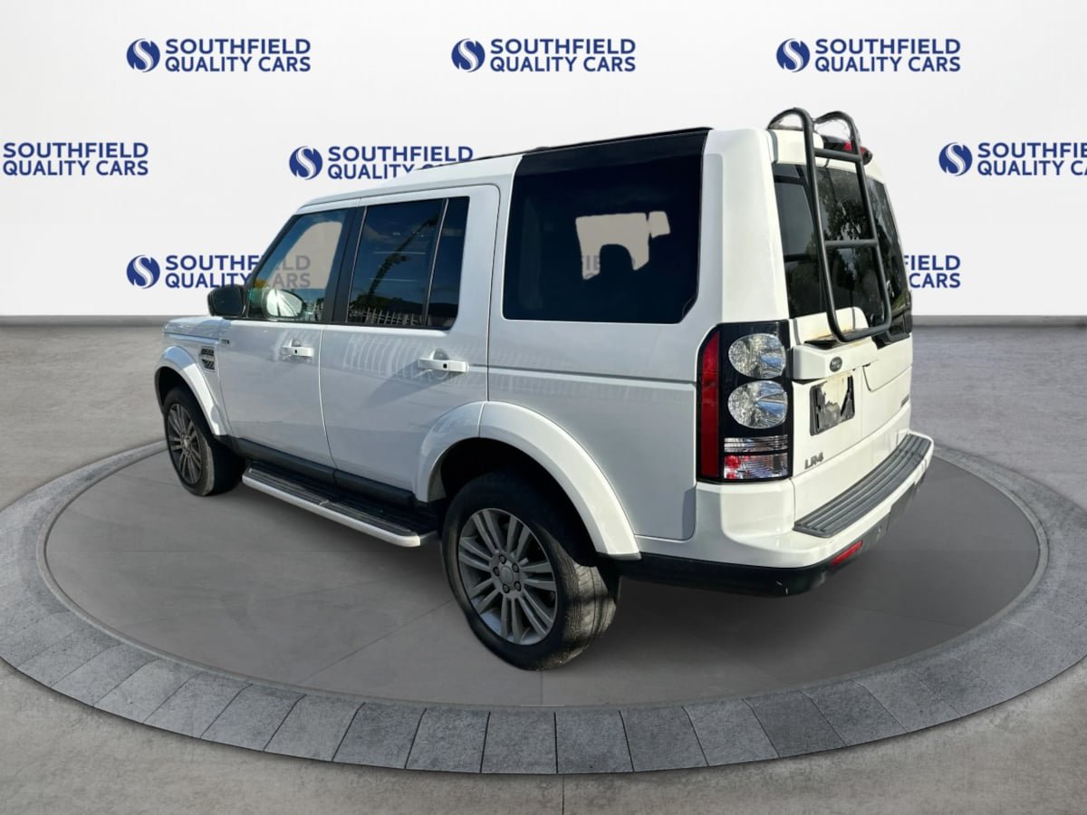 Used 2015 Land Rover LR4 HSE LUX AWD/4WD image 4
