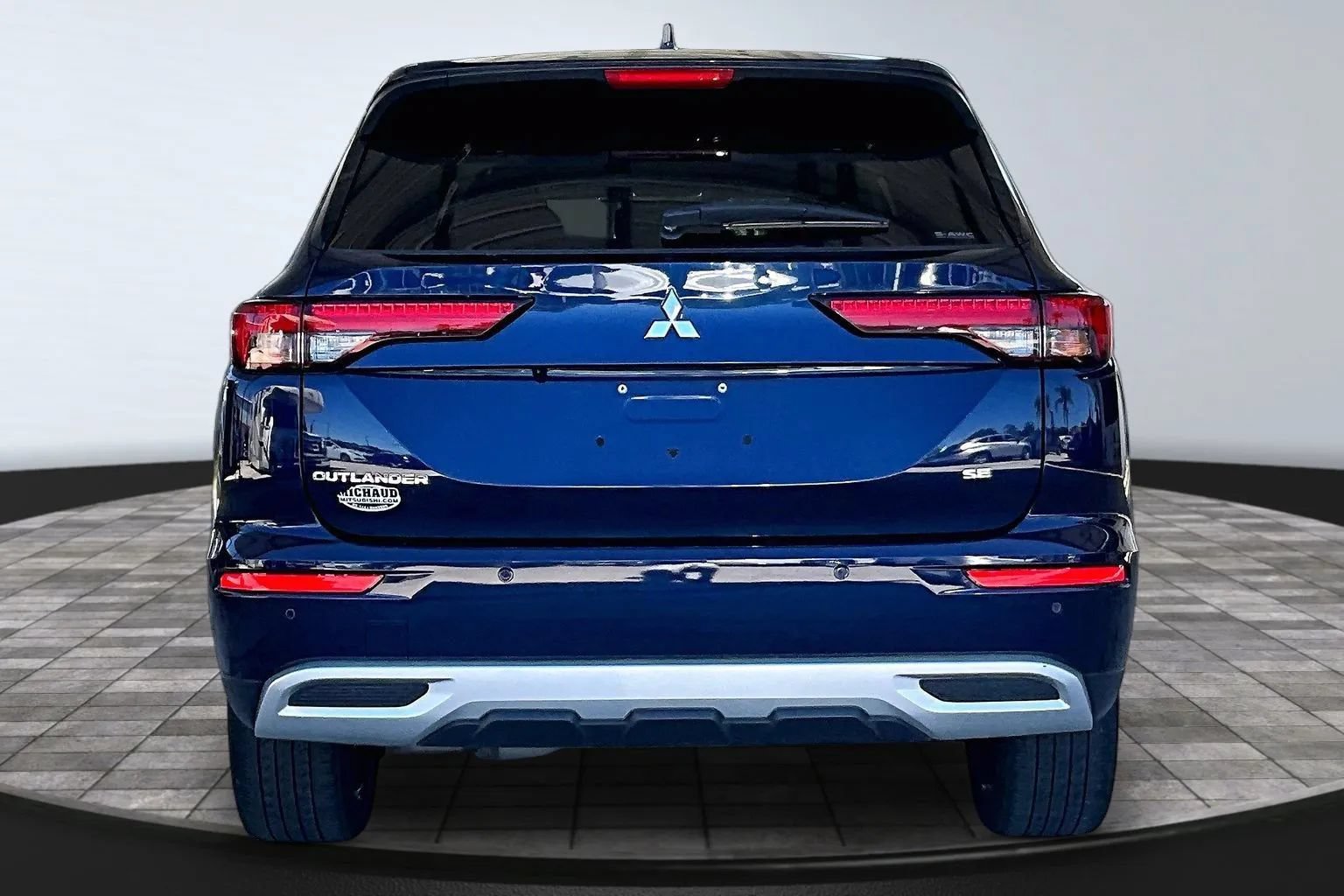 Used 2024 Mitsubishi Outlander SE AWD/4WD image 5
