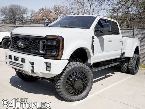 Used 2026 Ford F450 Platinum image 1