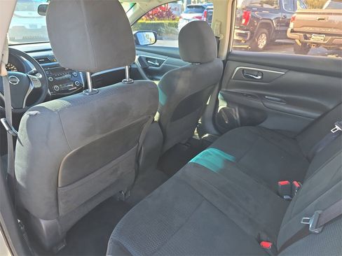Used 2015 Nissan Altima 2.5 S w/ Power Driver Seat Package image 11