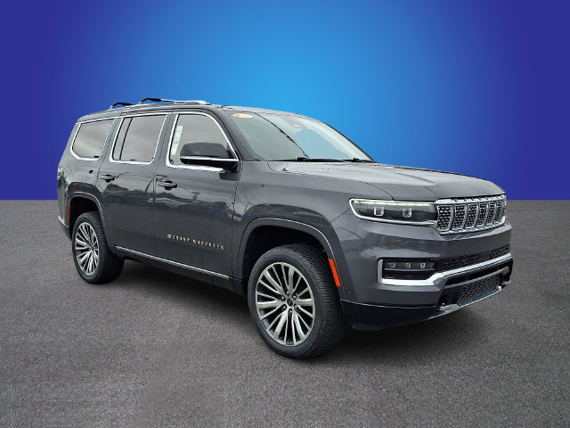Used 2024 Jeep Grand Wagoneer Series III w/ Rear Seat Video Group 1 AWD/4WD image 3