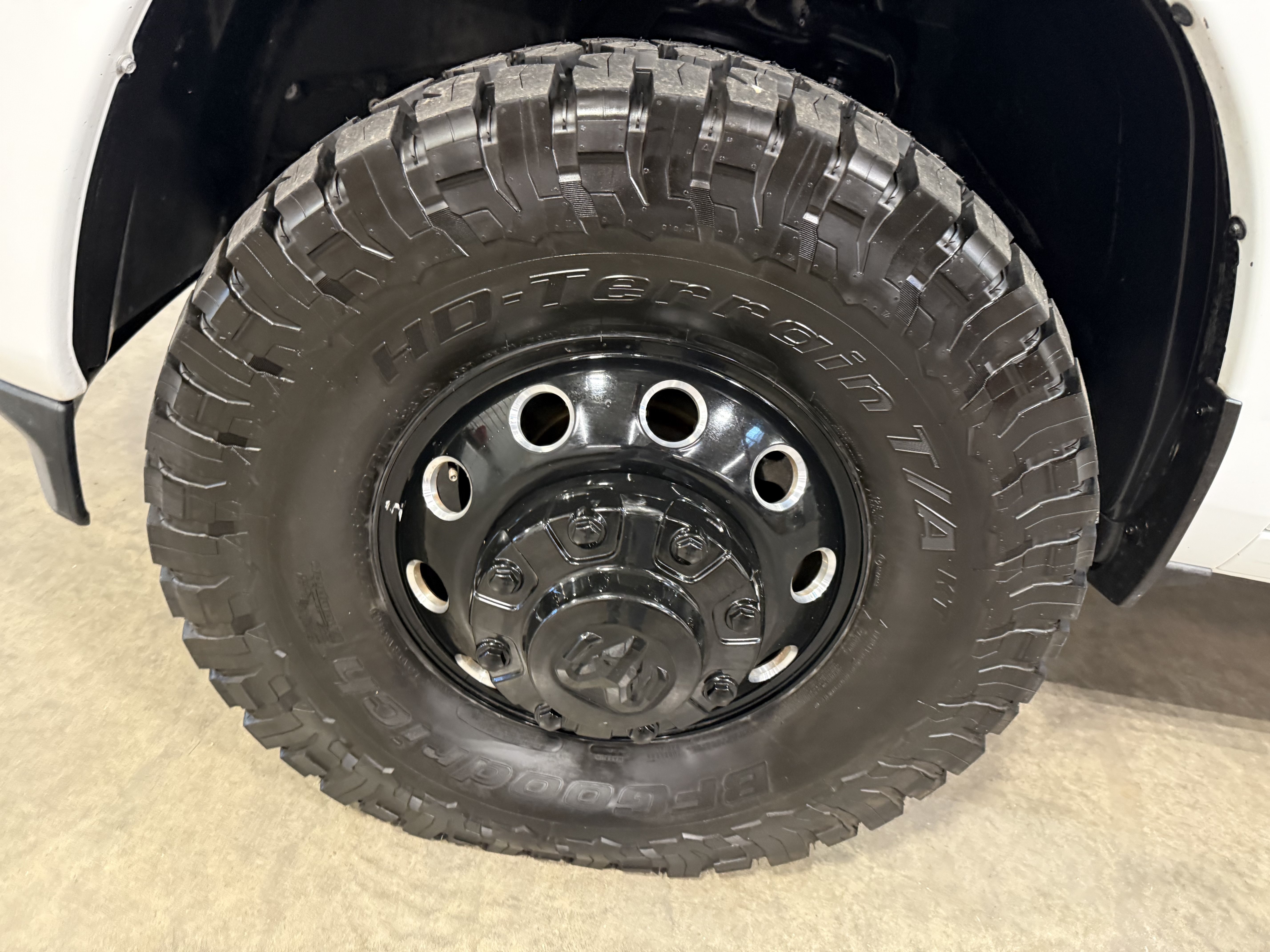 Used 2023 RAM 3500 Laramie AWD/4WD image 40