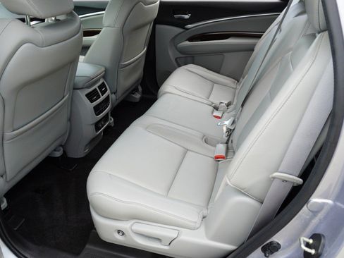 Used 2017 Acura MDX w/ Technology Package FWD image 32