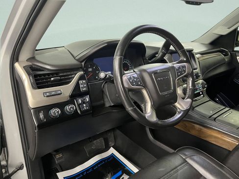 Used 2019 GMC Yukon Denali AWD/4WD image 12