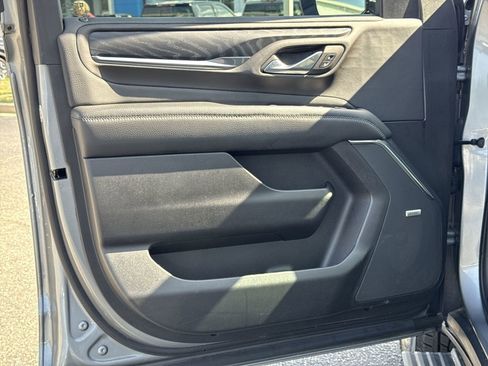 Used 2023 GMC Yukon Denali image 14