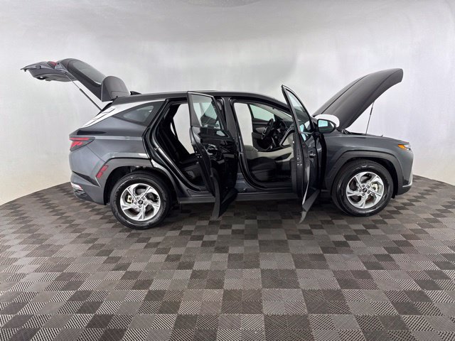 Certified 2024 Hyundai Tucson SE FWD image 17
