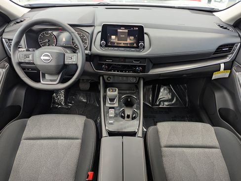 New 2026 Nissan Rogue SV FWD image 10