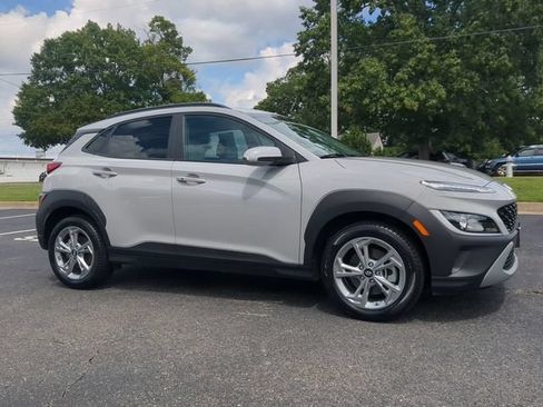 Used 2023 Hyundai Kona SEL w/ Cargo Package AWD/4WD image 2