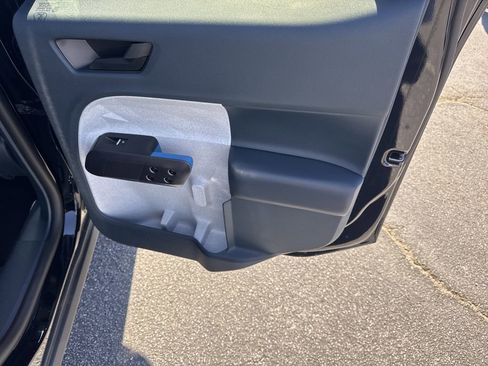 New 2025 Ford Maverick XLT image 16