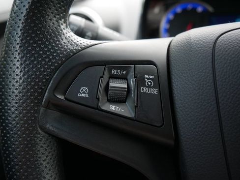 Used 2016 Chevrolet Trax LT AWD/4WD image 17