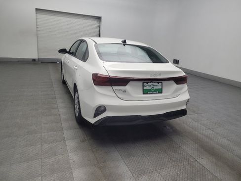 Used 2023 Kia Forte LX FWD image 5