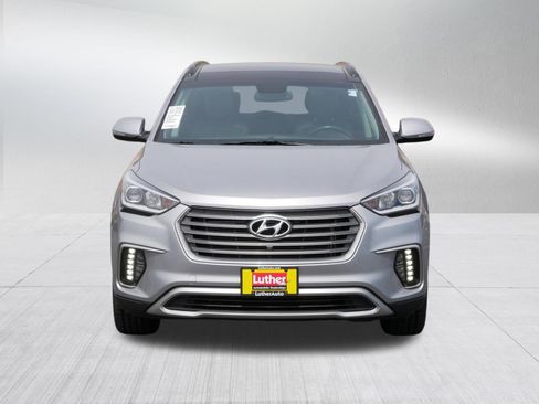 Used 2017 Hyundai Santa Fe Limited AWD/4WD image 2