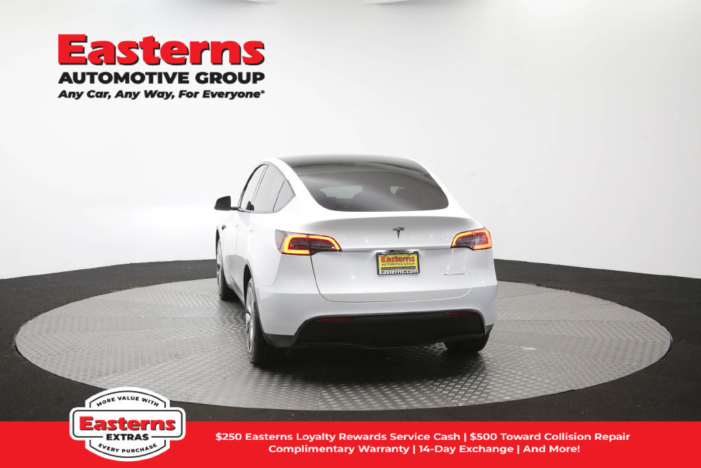 Used 2022 Tesla Model Y Long Range AWD/4WD image 33