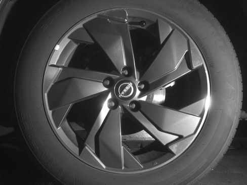 Used 2025 Nissan Rogue SV image 14