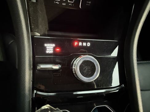 Used 2022 Jeep Grand Cherokee L Limited w/ Black Appearance Package image 14