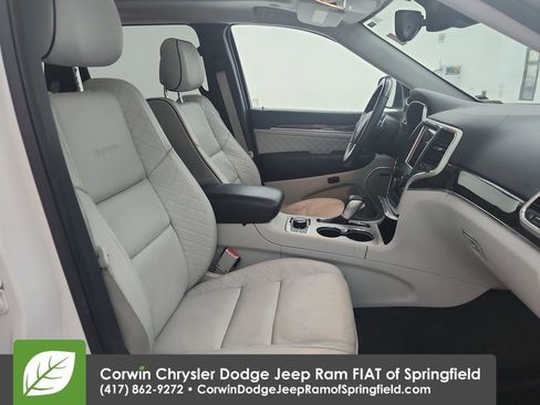 Used 2018 Jeep Grand Cherokee Summit image 24