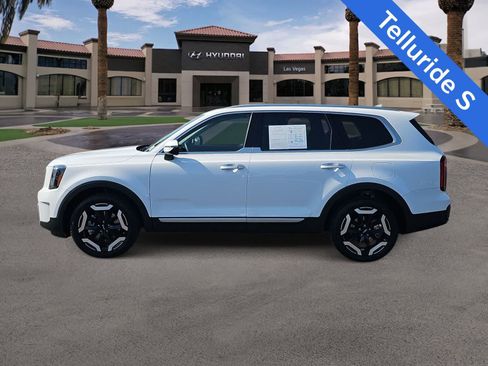 Used 2025 Kia Telluride S AWD/4WD image 5