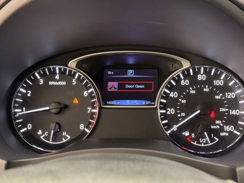 Used 2017 Nissan Altima 2.5 SV w/ Convenience Package FWD image 21