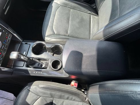 Used 2017 Ford Explorer Limited FWD image 22