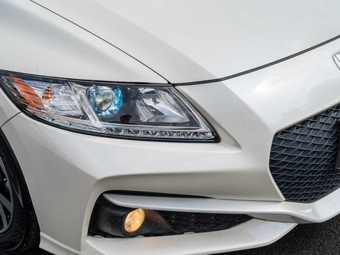Used 2016 Honda CR-Z EX image 10