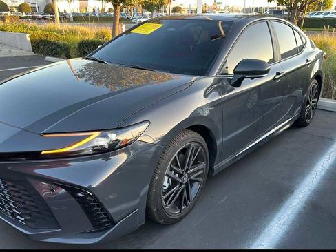 Used 2025 Toyota Camry XSE image 1