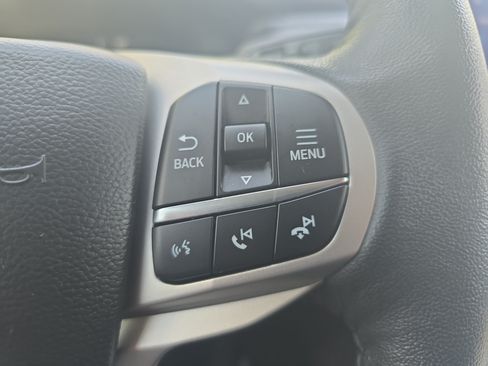 Used 2023 Ford Explorer XLT w/ Equipment Group 202A AWD/4WD image 17
