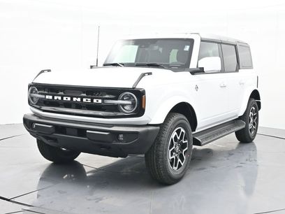 New 2025 Ford Bronco Outer Banks