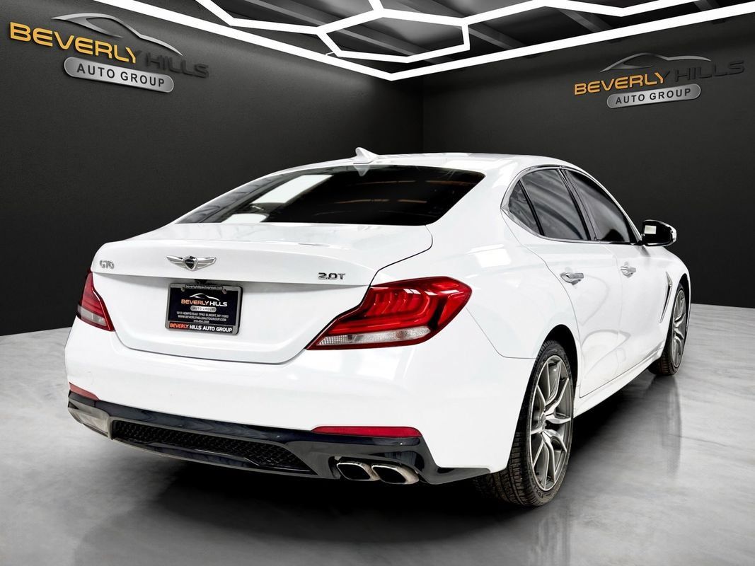 Used 2019 Genesis G70 2.0T Sport RWD image 5