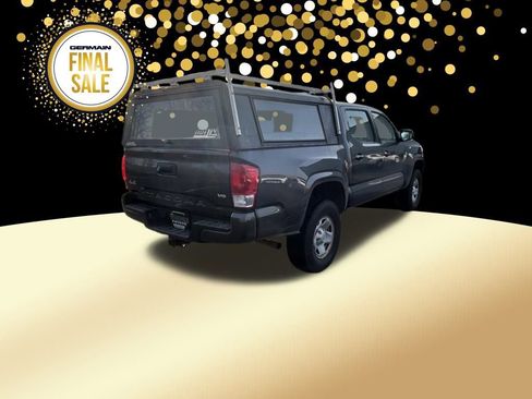 Used 2017 Toyota Tacoma SR image 6