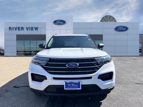 Certified 2020 Ford Explorer XLT image 2